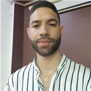 Profesor de sociales, imparte clases